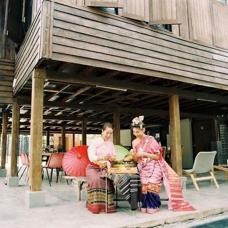 The Hommtel Hostel Chiang Mai Exterior foto