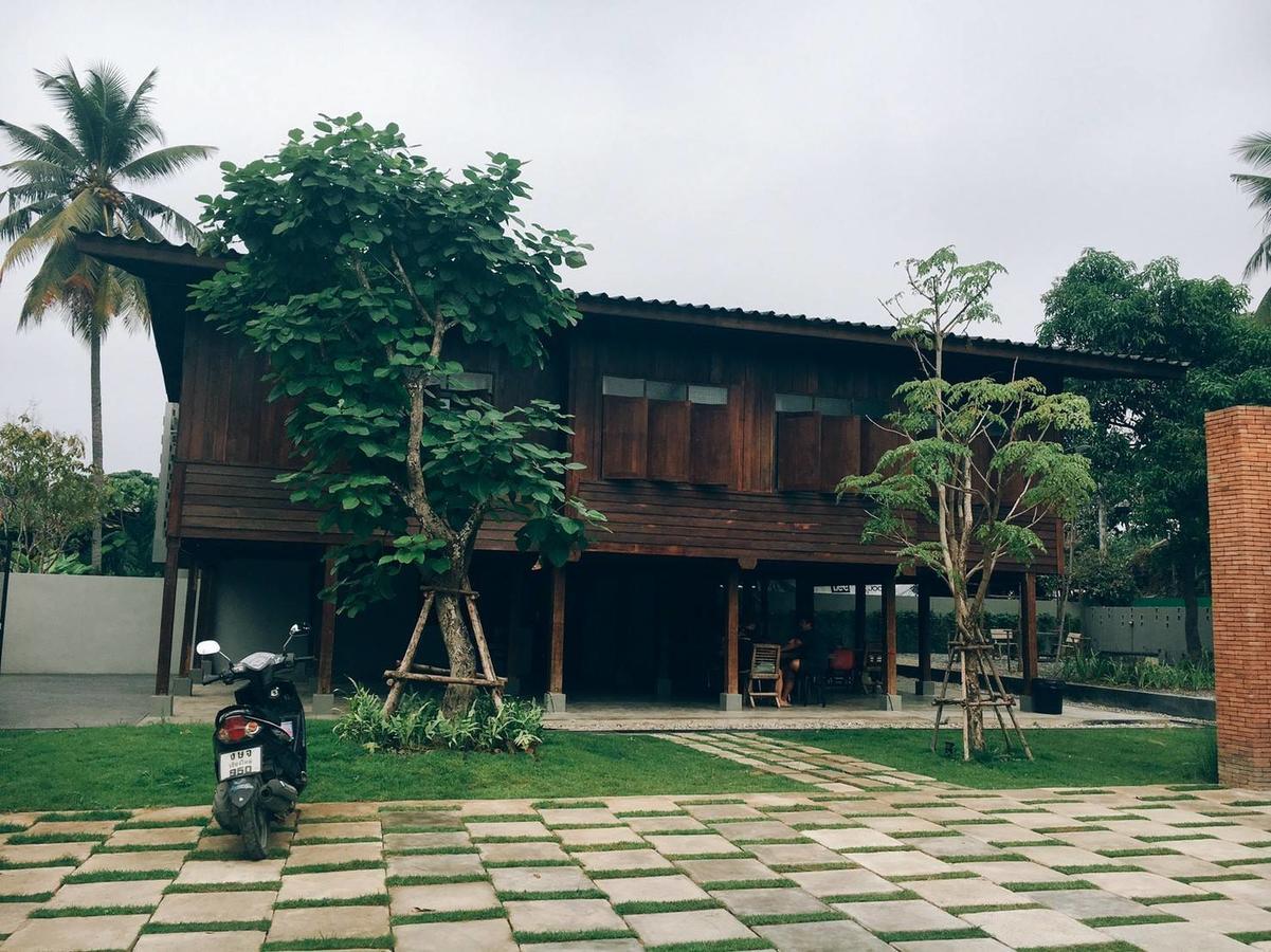The Hommtel Hostel Chiang Mai Exterior foto