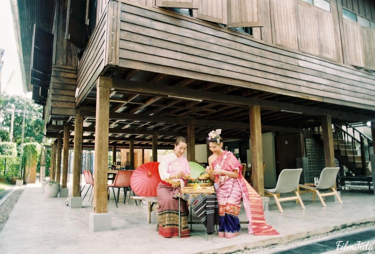 The Hommtel Hostel Chiang Mai Exterior foto